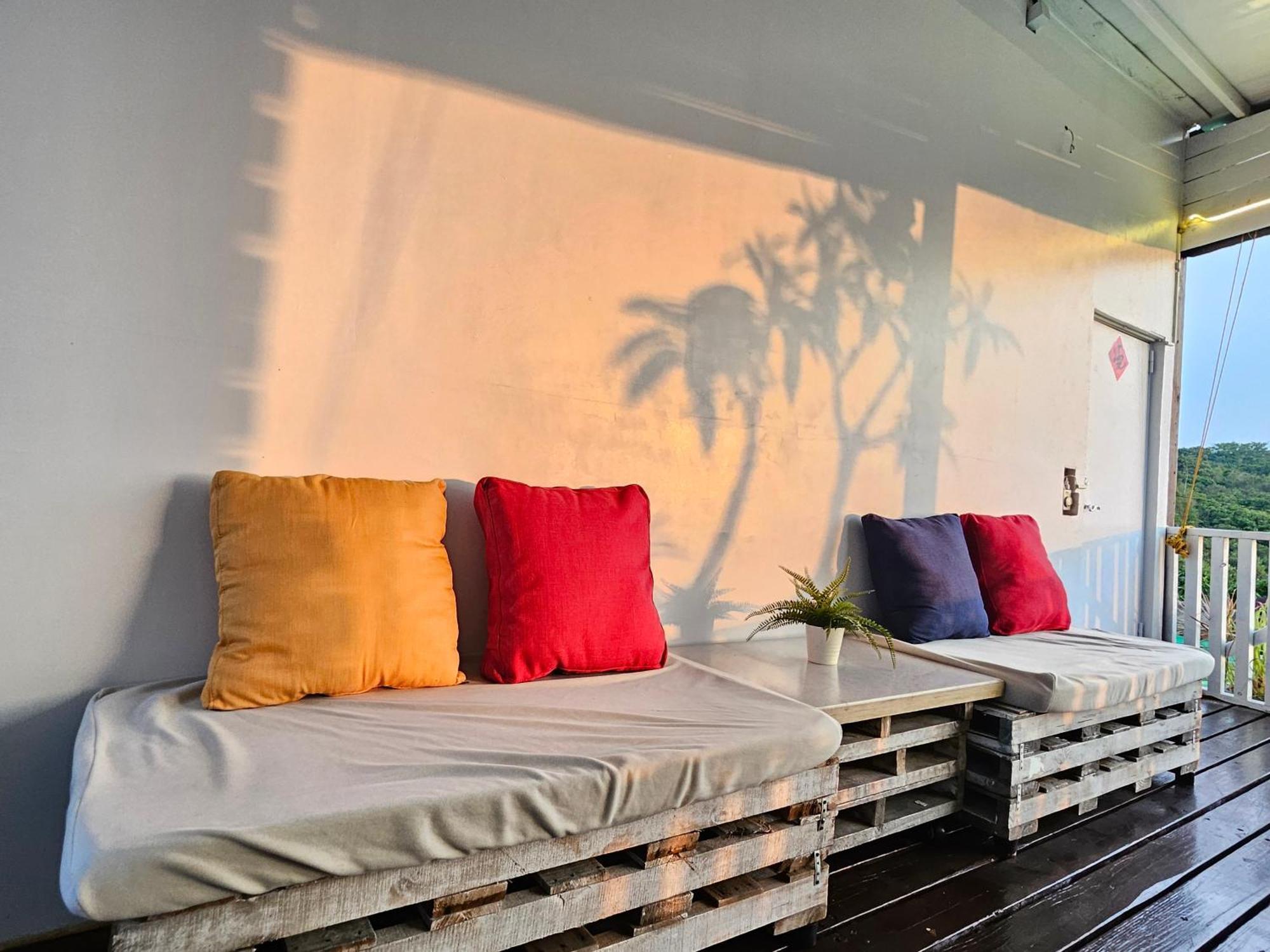 Hotel 舞浪海景旅店 Xiaoliuqiu Exterior foto